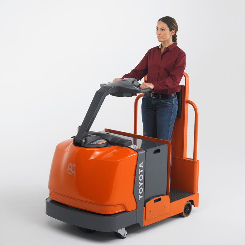 Tow Tractors - Toyota Material Handling Systems