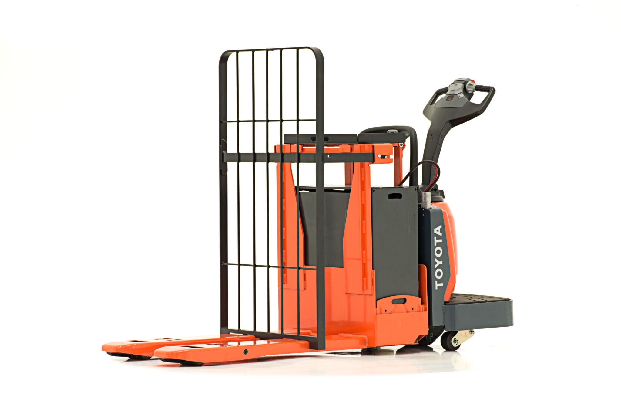 End-Controlled Rider Pallet Jack - Image 3