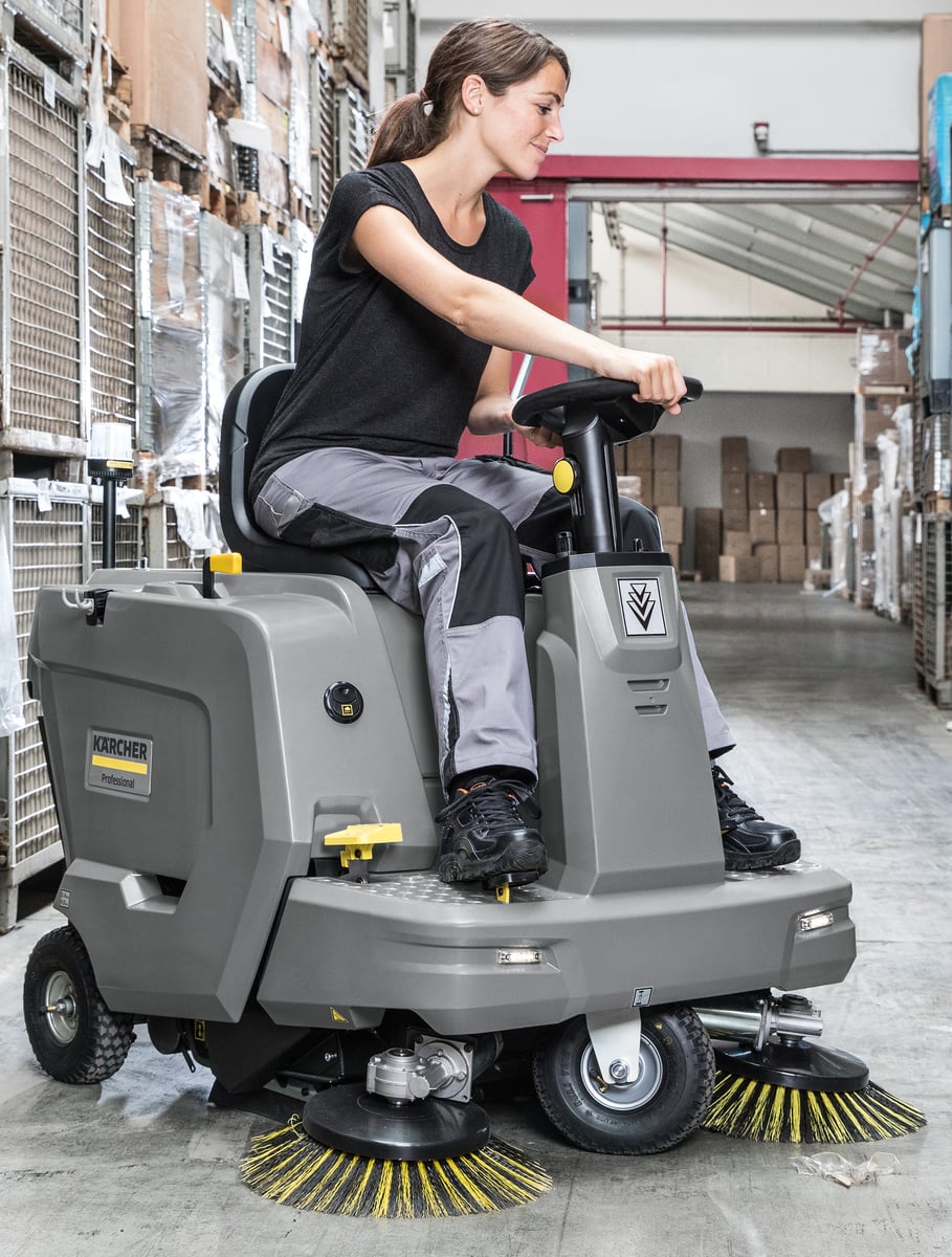 Vacuum Sweeper KM 85/50 R Bp - Image 8